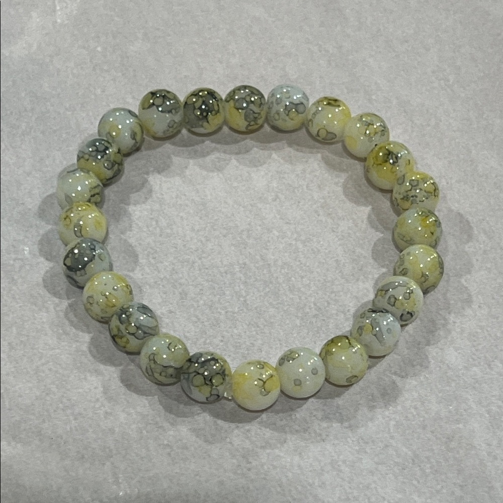 Chic Beaded Stretch Bracelet in Yellow and Gray Marble